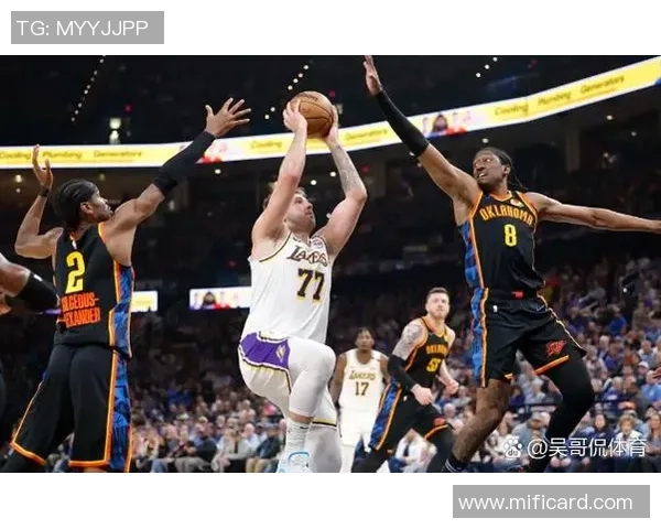 湖人对阵雷霆精彩直播视频回放及赛后分析全方位解读